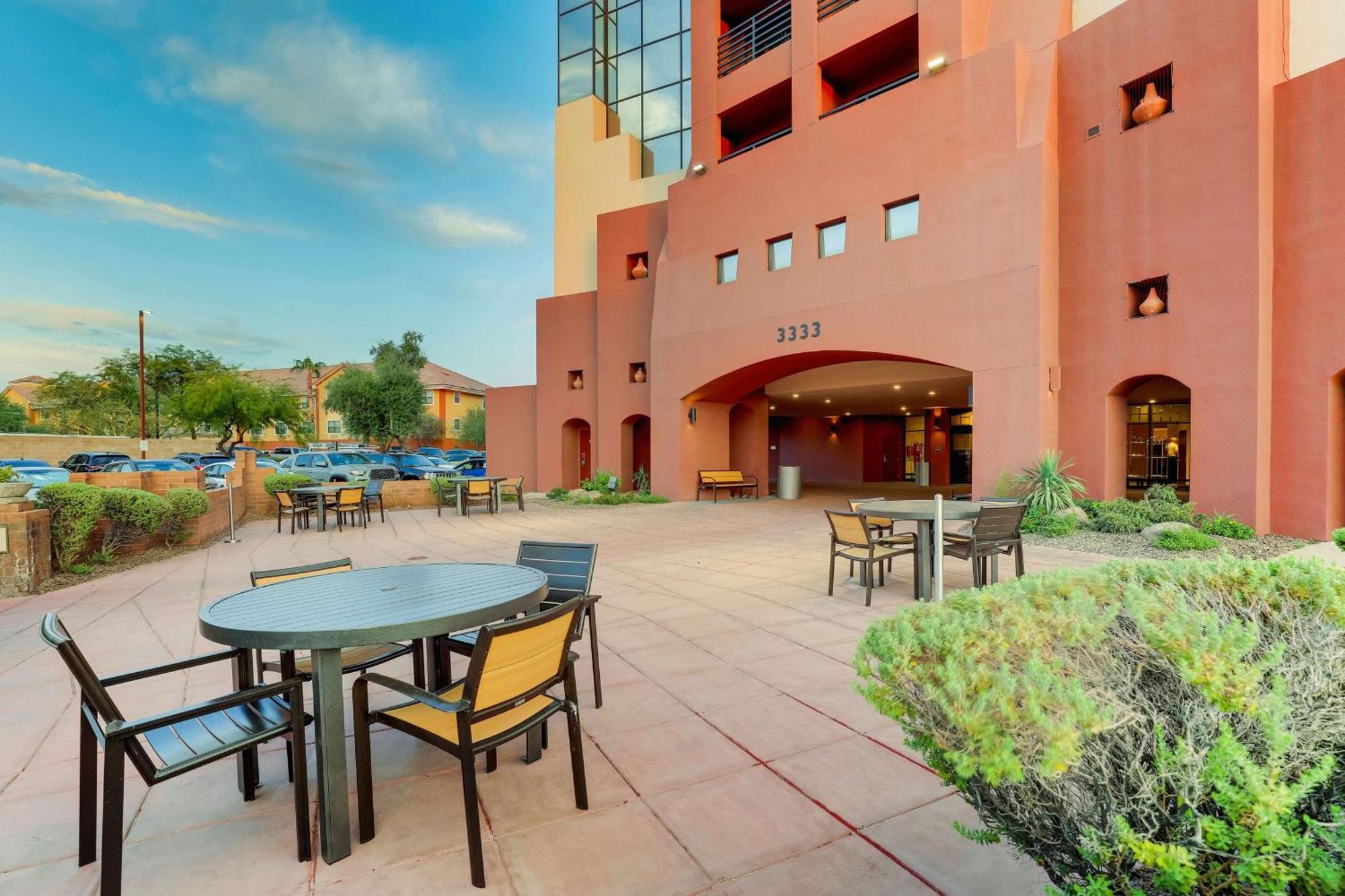 Drury Inn & Suites Phoenix Airport Exterior foto