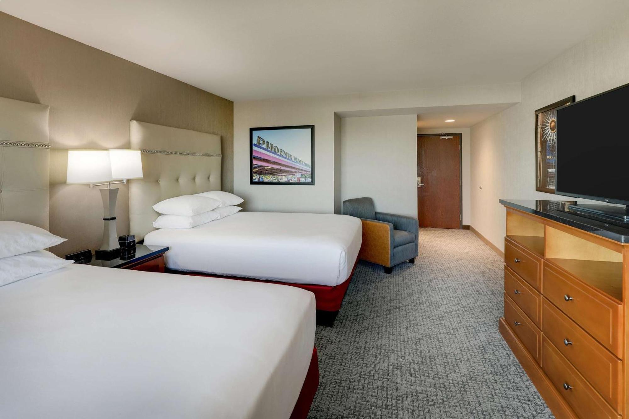 Drury Inn & Suites Phoenix Airport Exterior foto