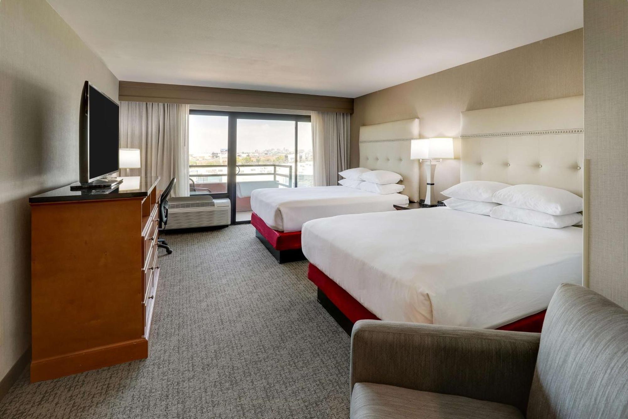 Drury Inn & Suites Phoenix Airport Exterior foto