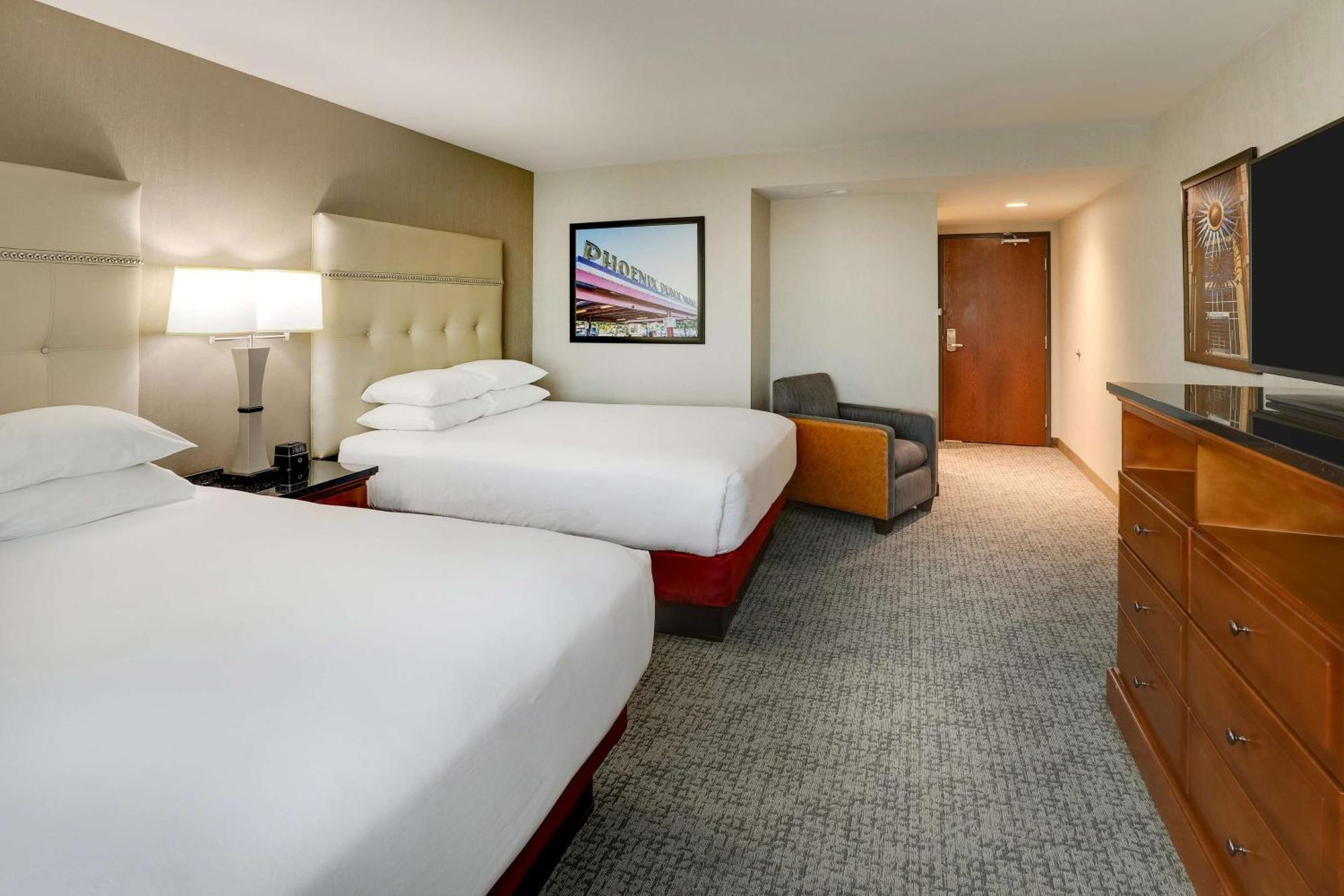 Drury Inn & Suites Phoenix Airport Exterior foto