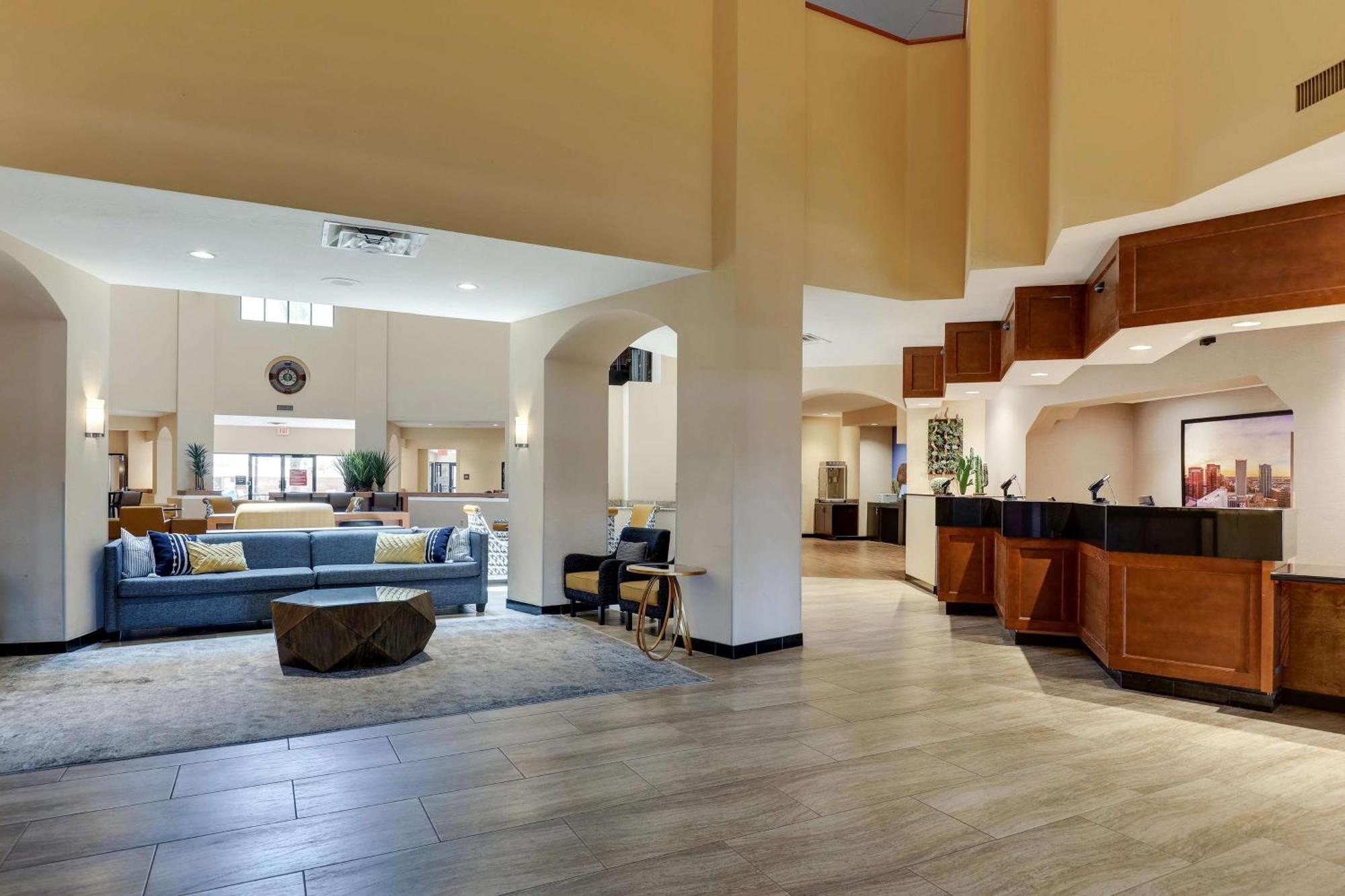 Drury Inn & Suites Phoenix Airport Exterior foto